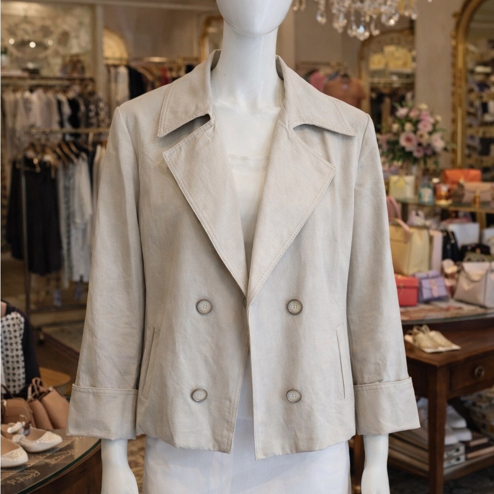 Kasper Women's Beige Double-Breasted Blazer